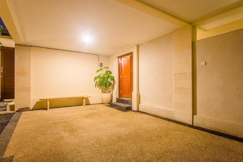 Villa Tepi Sungai Legian Δωμάτιο φωτογραφία