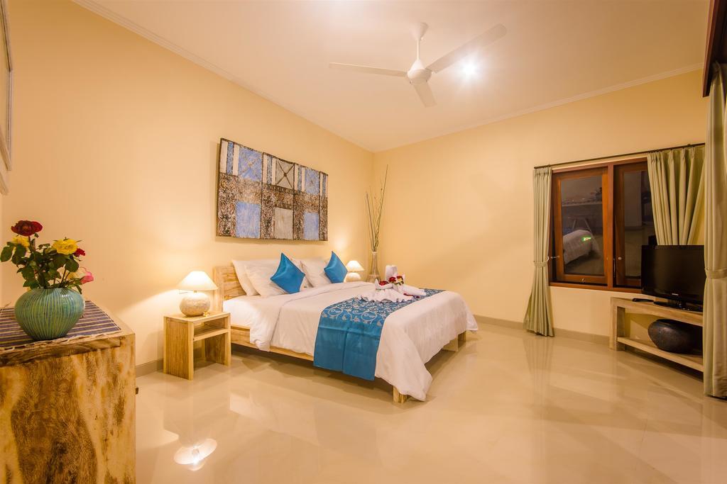 Villa Tepi Sungai Legian Δωμάτιο φωτογραφία