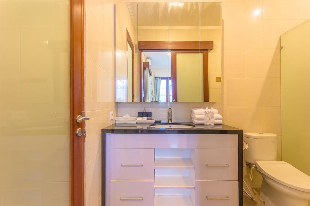Villa Tepi Sungai Legian Δωμάτιο φωτογραφία